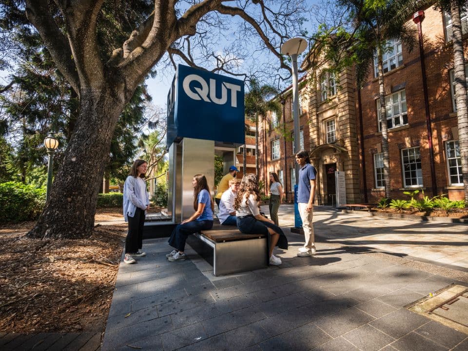 QUT Laurie Cowled Indigenous Australian Scholarship for Business Students Opens September 29